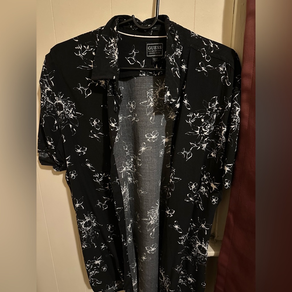 Guess shirt